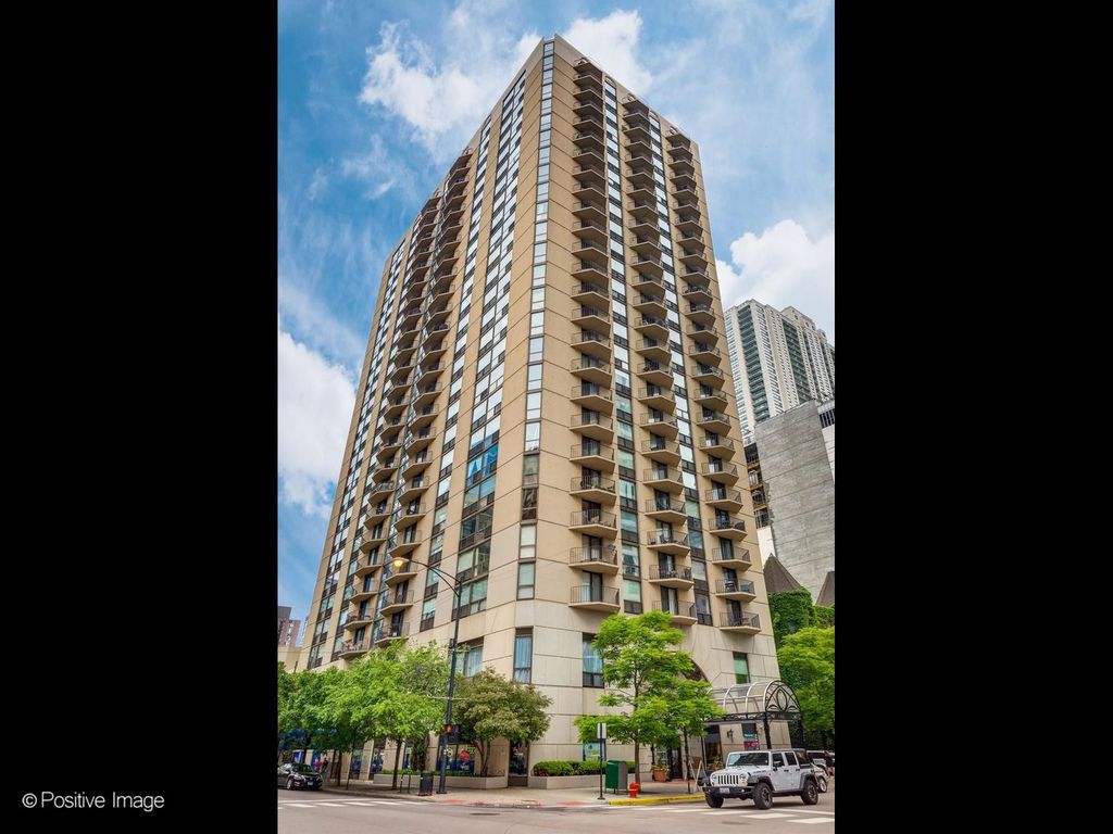70 W Huron Street 605, Chicago, IL 60654