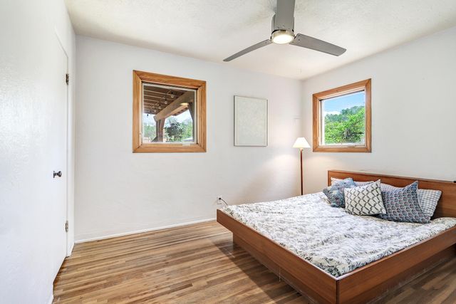 2201 Milton Court NW, Albuquerque, NM 87104