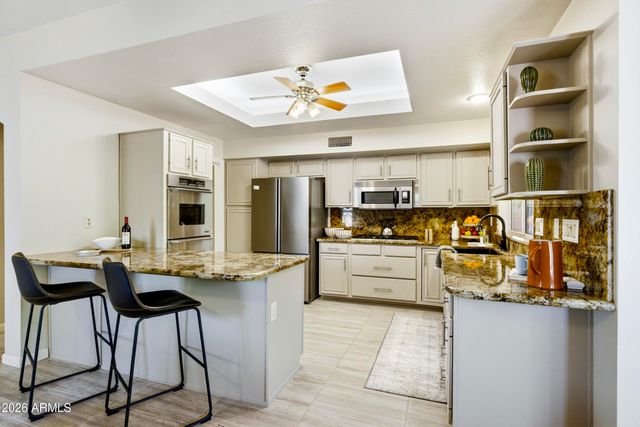 21614 N 142ND Drive, Sun City West, AZ 85375