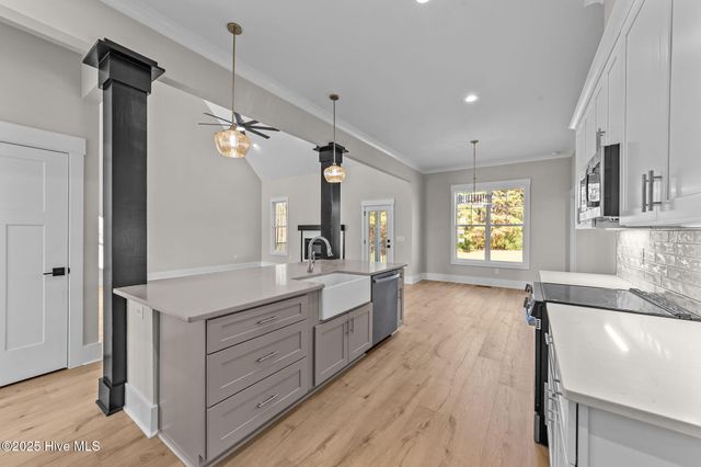 2568 Lassiter Road, Four Oaks, NC 27524