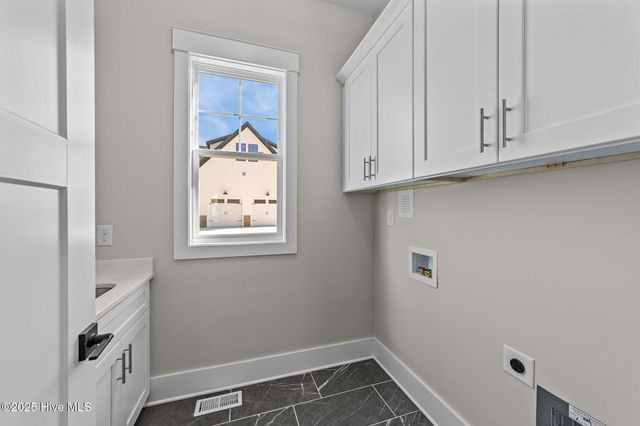 2568 Lassiter Road, Four Oaks, NC 27524