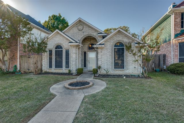 6826 Conestoga Drive, Rowlett, TX 75089