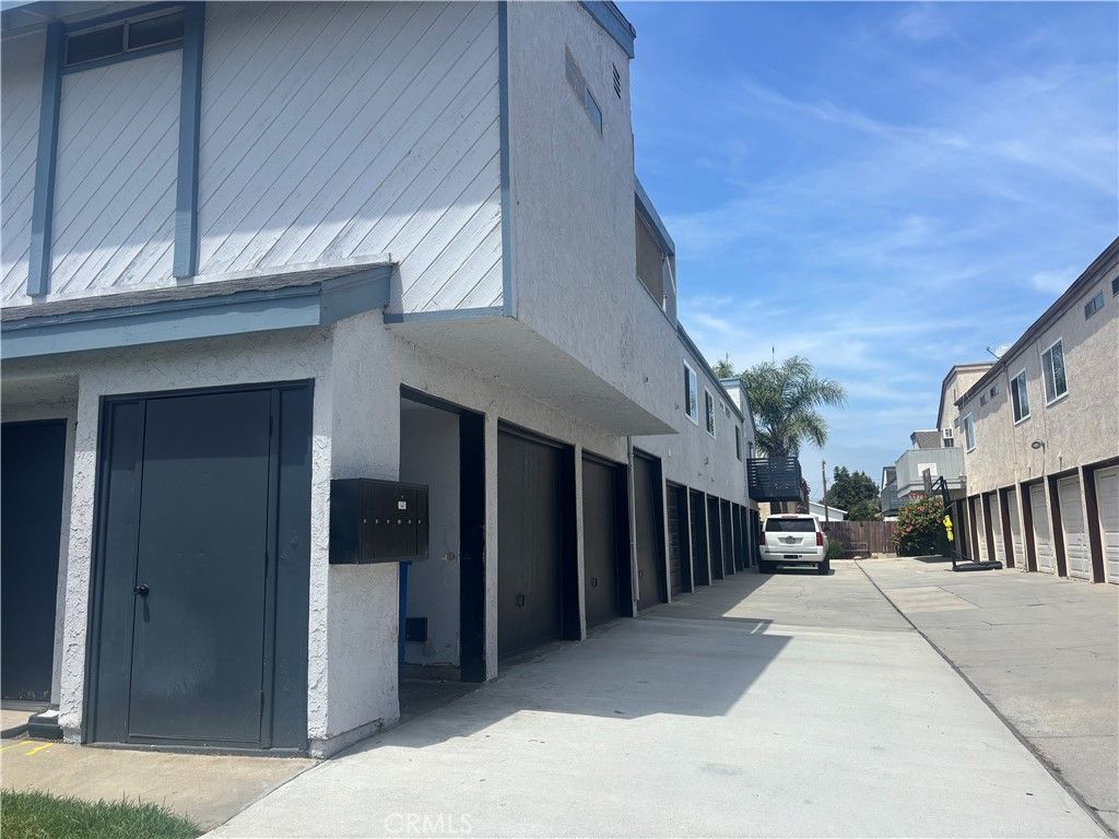 2501 FLORIDA Street 1, Huntington Beach, CA 92648