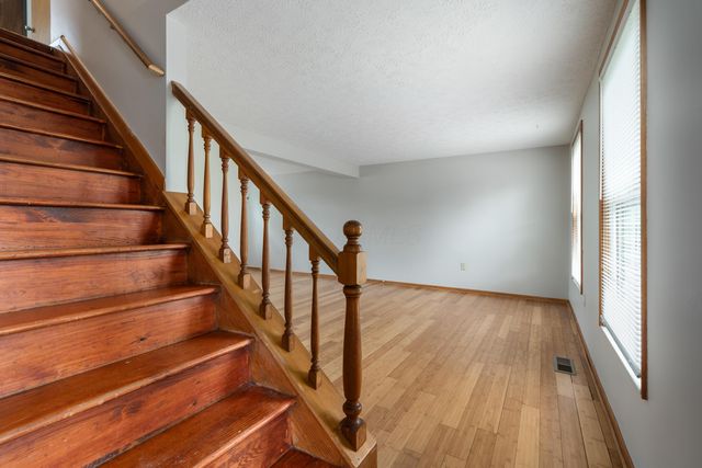 95 Highmeadows Circle, Powell, OH 43065