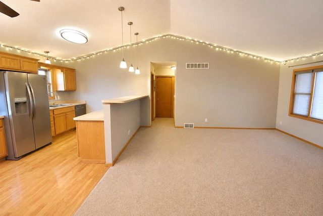 201 Cody Drive, Beaver Dam, WI 53916