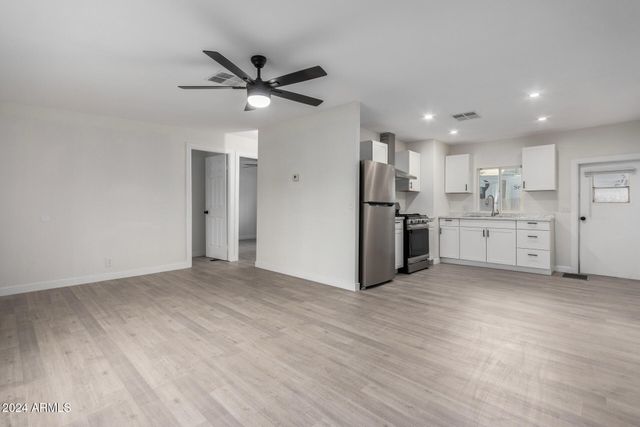 204 E BASELINE Road, Buckeye, AZ 85326