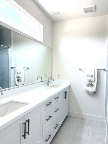 7268 Ellington Dr, Huntington Beach, CA 92647