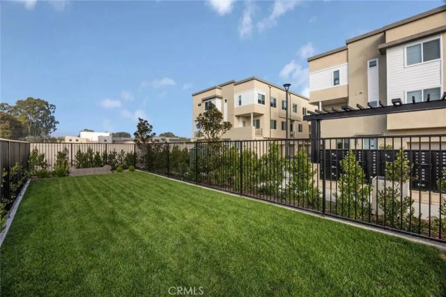 7268 Ellington Dr, Huntington Beach, CA 92647
