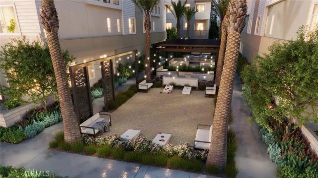 7268 Ellington Dr, Huntington Beach, CA 92647