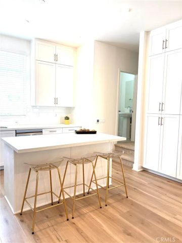 7268 Ellington Dr, Huntington Beach, CA 92647