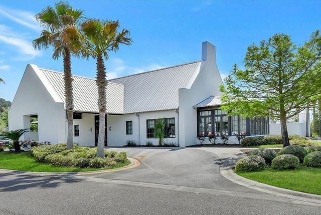 289 Bottlebrush Walk, Brunswick, GA 31525