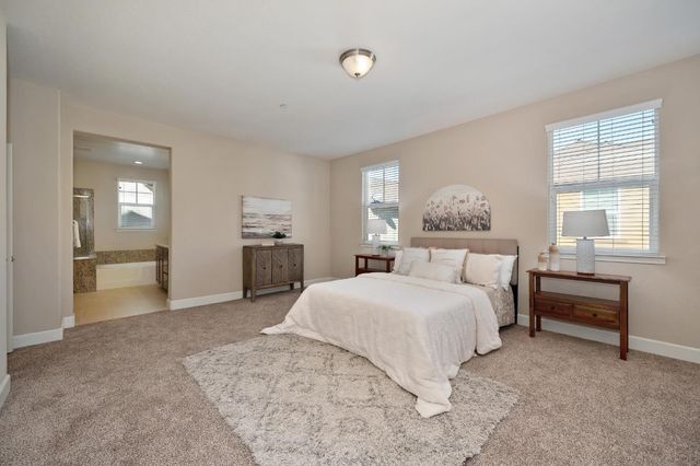 908 Lyon Pl, Roseville, CA 95747