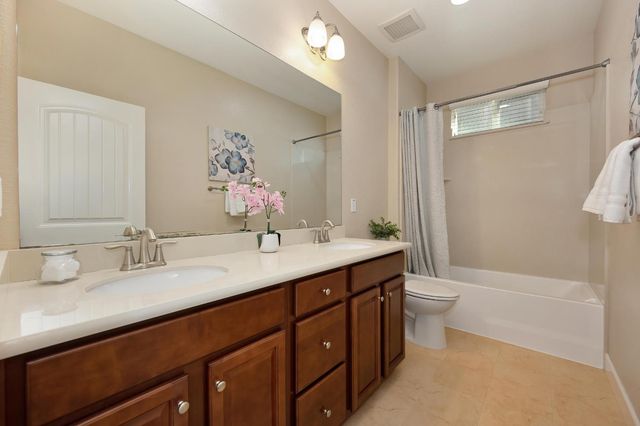 908 Lyon Pl, Roseville, CA 95747