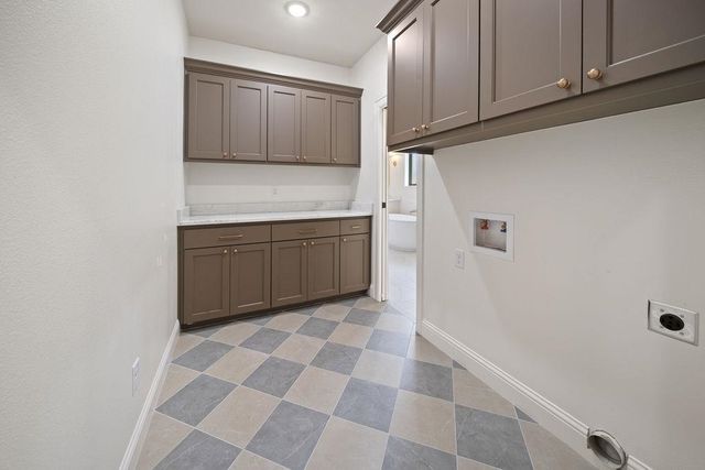15087 Tilley Springs Cv, Tyler, TX 75703
