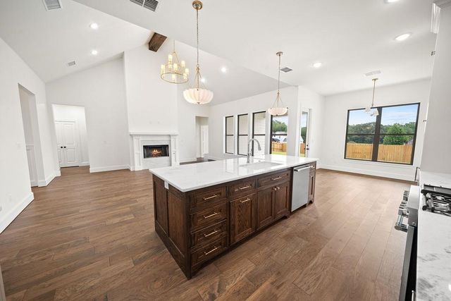 15087 Tilley Springs Cv, Tyler, TX 75703