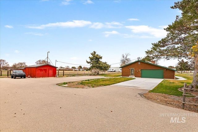 1124 E Lewis Ln, Nampa, ID 83686