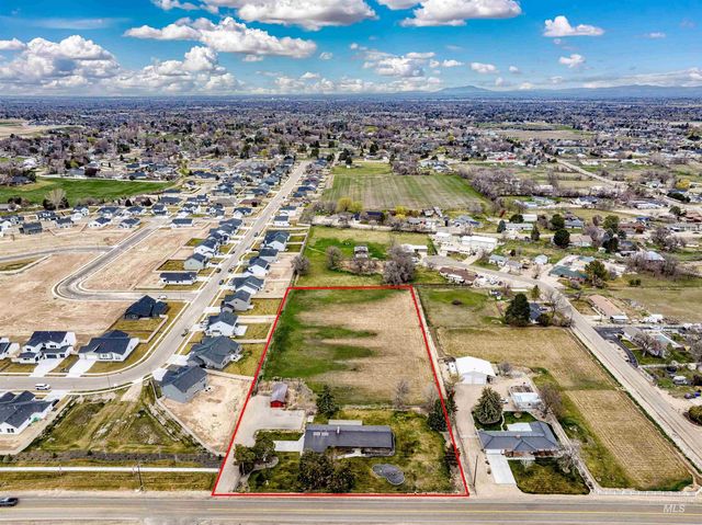 1124 E Lewis Ln, Nampa, ID 83686