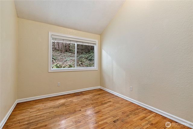 7643 129th Avenue SE, Newcastle, WA 98056