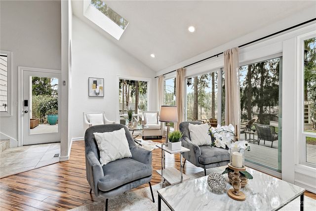 7643 129th Avenue SE, Newcastle, WA 98056