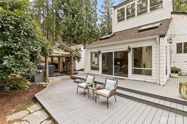 7643 129th Avenue SE, Newcastle, WA 98056