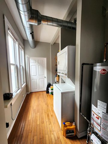 973 W 19th Street 3, Chicago, IL 60608