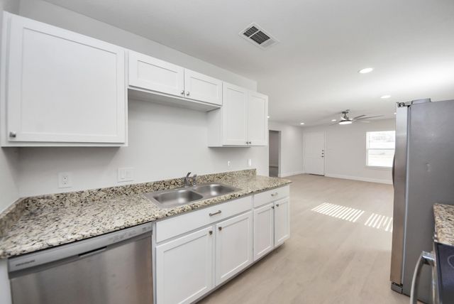 16124 Brettwood Lane, Splendora, TX 77372