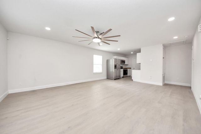 16124 Brettwood Lane, Splendora, TX 77372