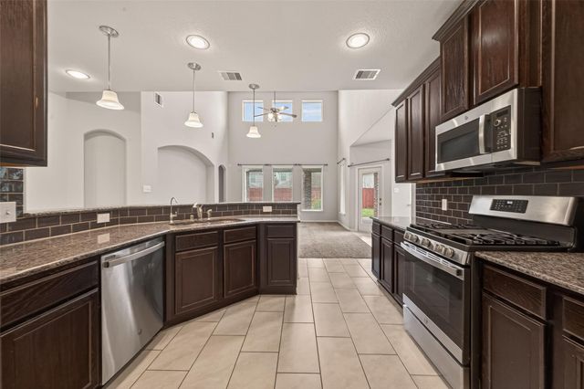 18922 Flintlock Forest Lane, Cypress, TX 77429