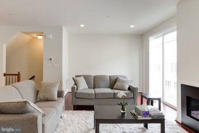 3716 FOOTE STREET NE, Washington, DC 20019