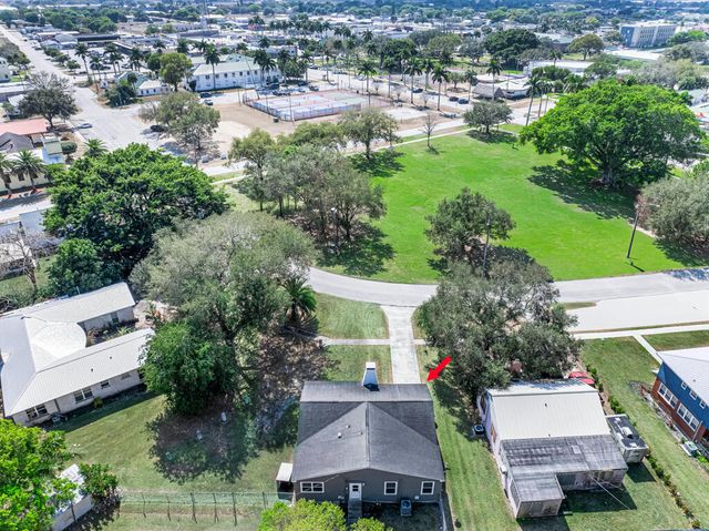416 Deane Duff Street, Clewiston, FL 33440