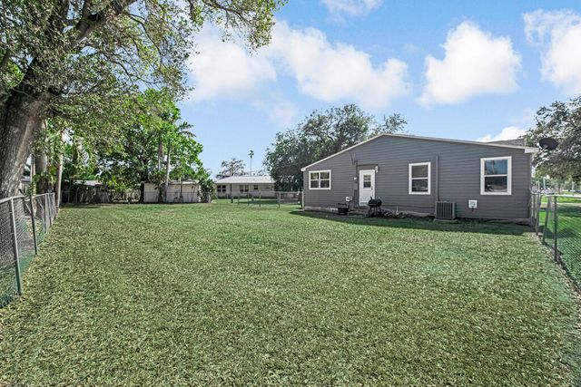 416 Deane Duff Street, Clewiston, FL 33440