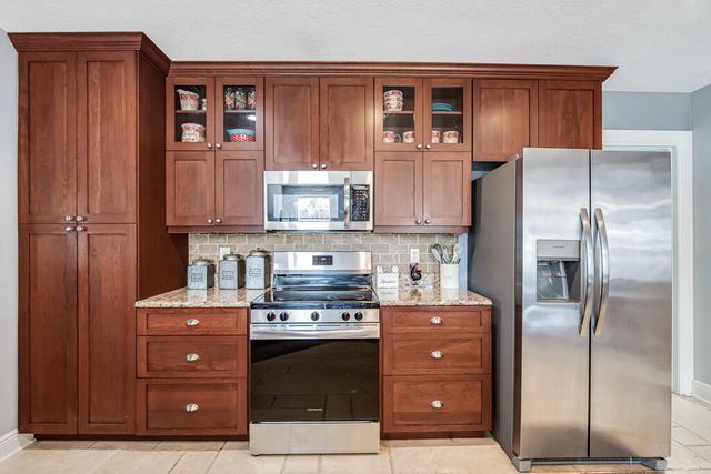 416 Deane Duff Street, Clewiston, FL 33440