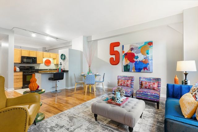 5 N WABASH Avenue 704, Chicago, IL 60602