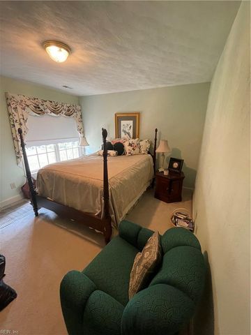 801 Pecan Forest CT, Chesapeake, VA 23322