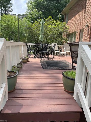 801 Pecan Forest CT, Chesapeake, VA 23322
