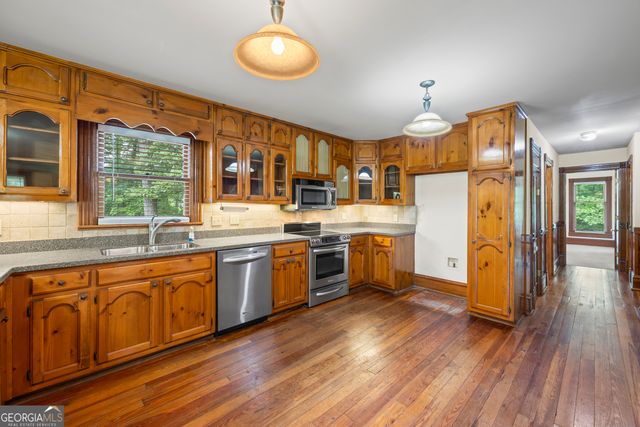 438 Simmons Street, Lawrenceville, GA 30046