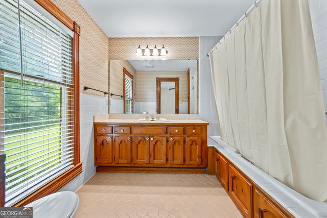 438 Simmons Street, Lawrenceville, GA 30046