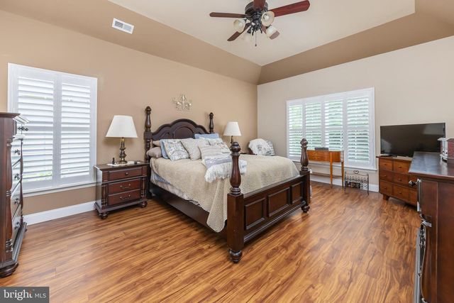 129 WEATHERBY LN, Glassboro, NJ 08028