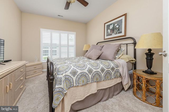 129 WEATHERBY LN, Glassboro, NJ 08028