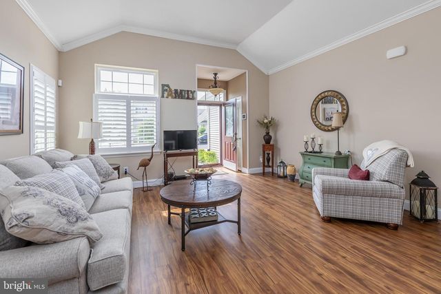 129 WEATHERBY LN, Glassboro, NJ 08028