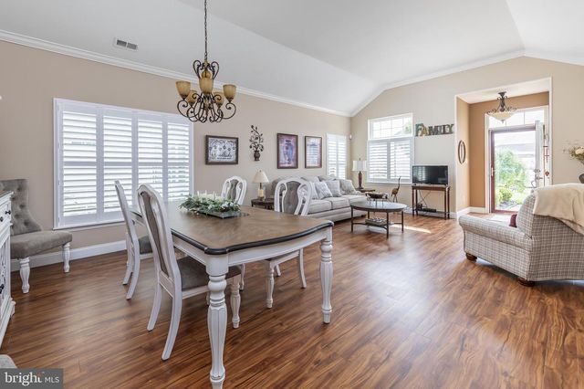 129 WEATHERBY LN, Glassboro, NJ 08028