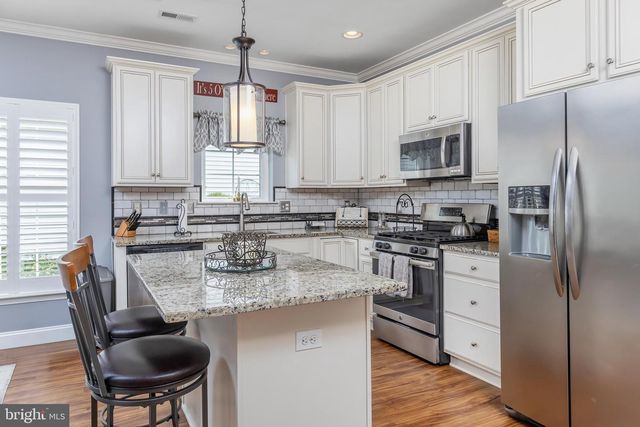 129 WEATHERBY LN, Glassboro, NJ 08028