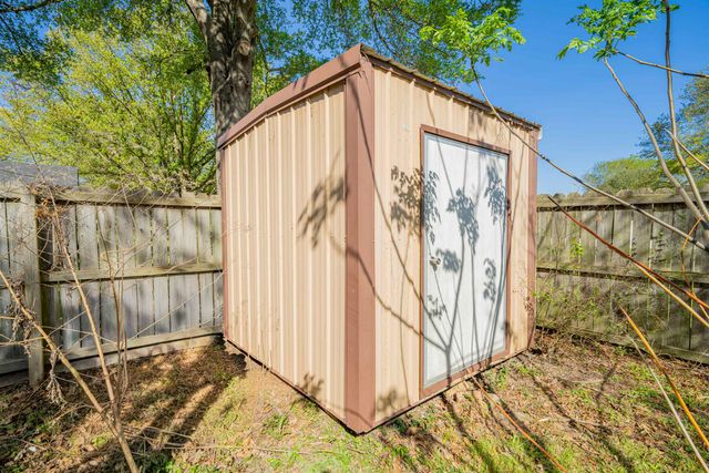 304 Chickasaw Trail, Gilmer, TX 75644