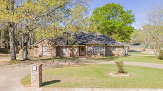 304 Chickasaw Trail, Gilmer, TX 75644