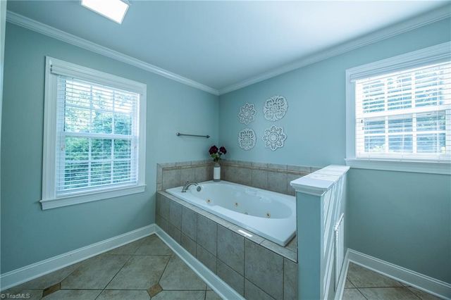 6902 Prairie Grove Drive, Clemmons, NC 27012