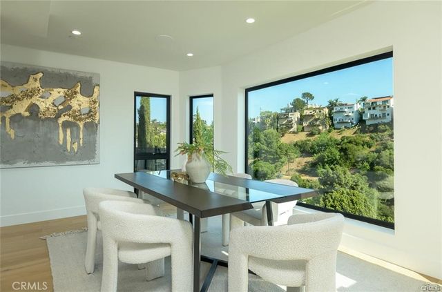 6438 Georgius, Los Angeles, CA 90068