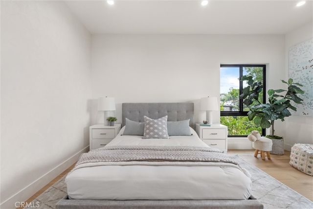 6438 Georgius, Los Angeles, CA 90068