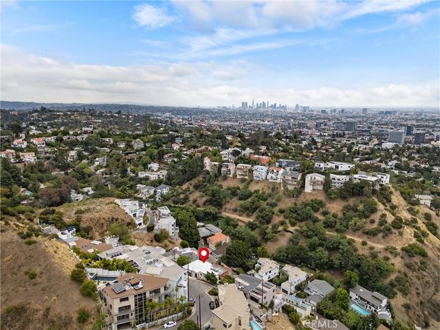 6438 Georgius, Los Angeles, CA 90068