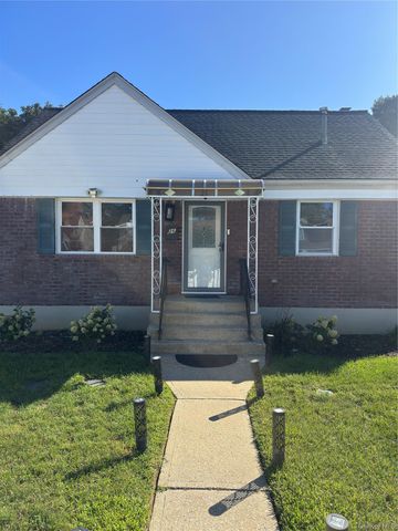 26 Circle Drive, Hempstead, NY 11550