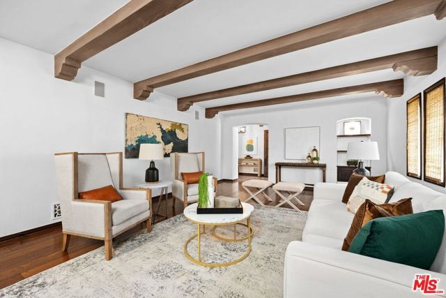 432 Smithwood Drive, Beverly Hills, CA 90212